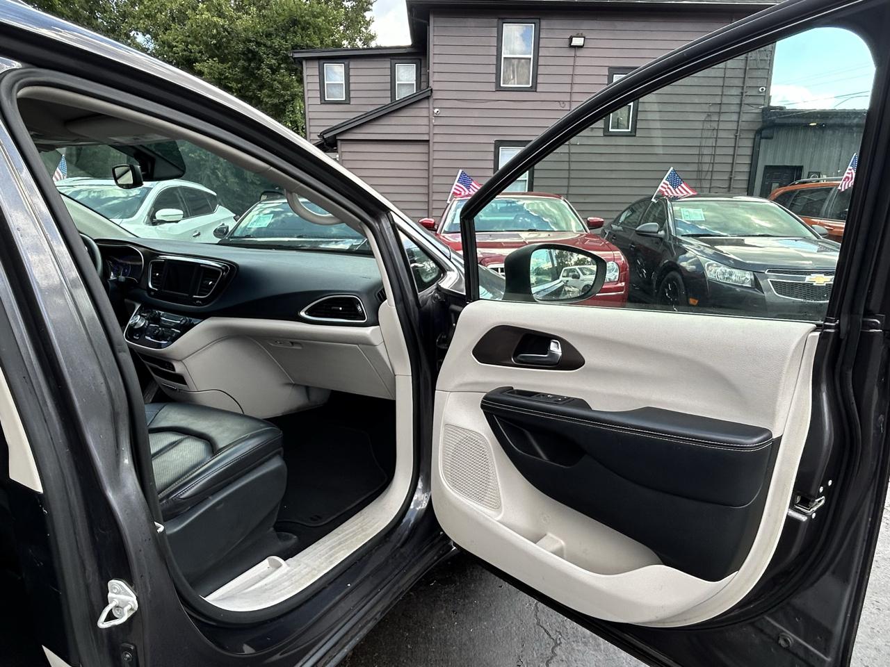 Chrysler Voyager LXI 2020