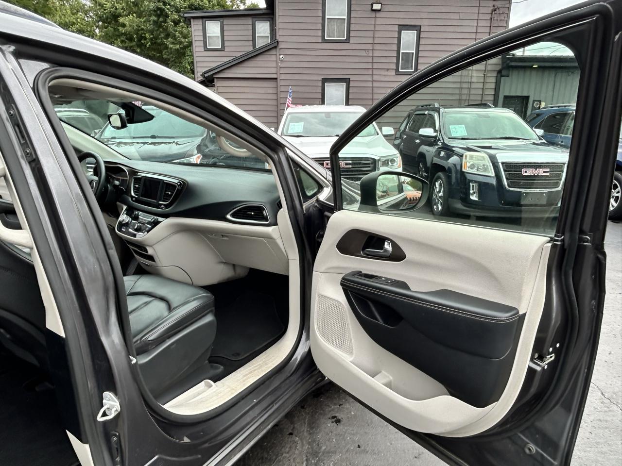 Chrysler Voyager LXI 2020