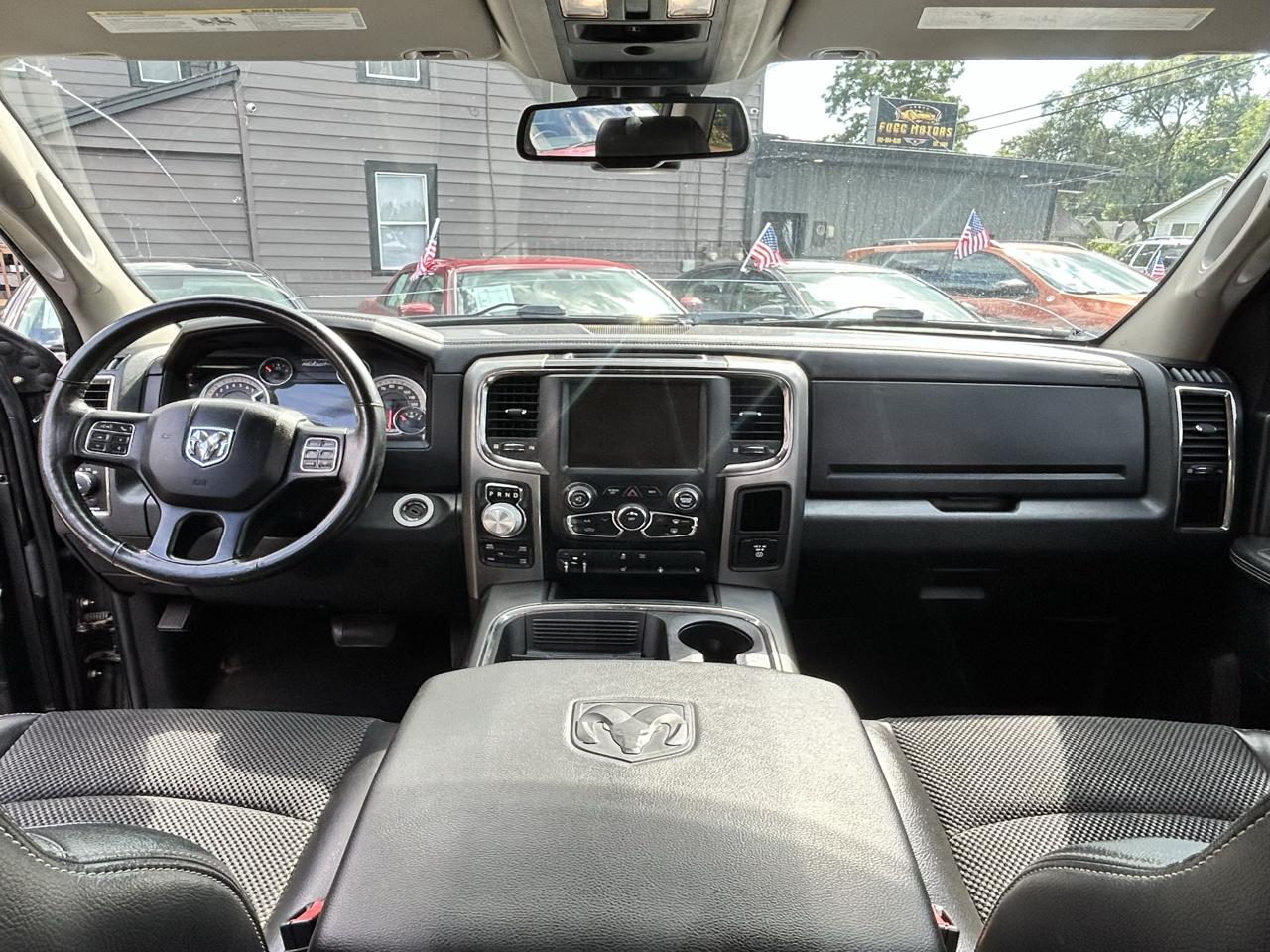 RAM 1500 Sport Crew Cab 4WD 2016