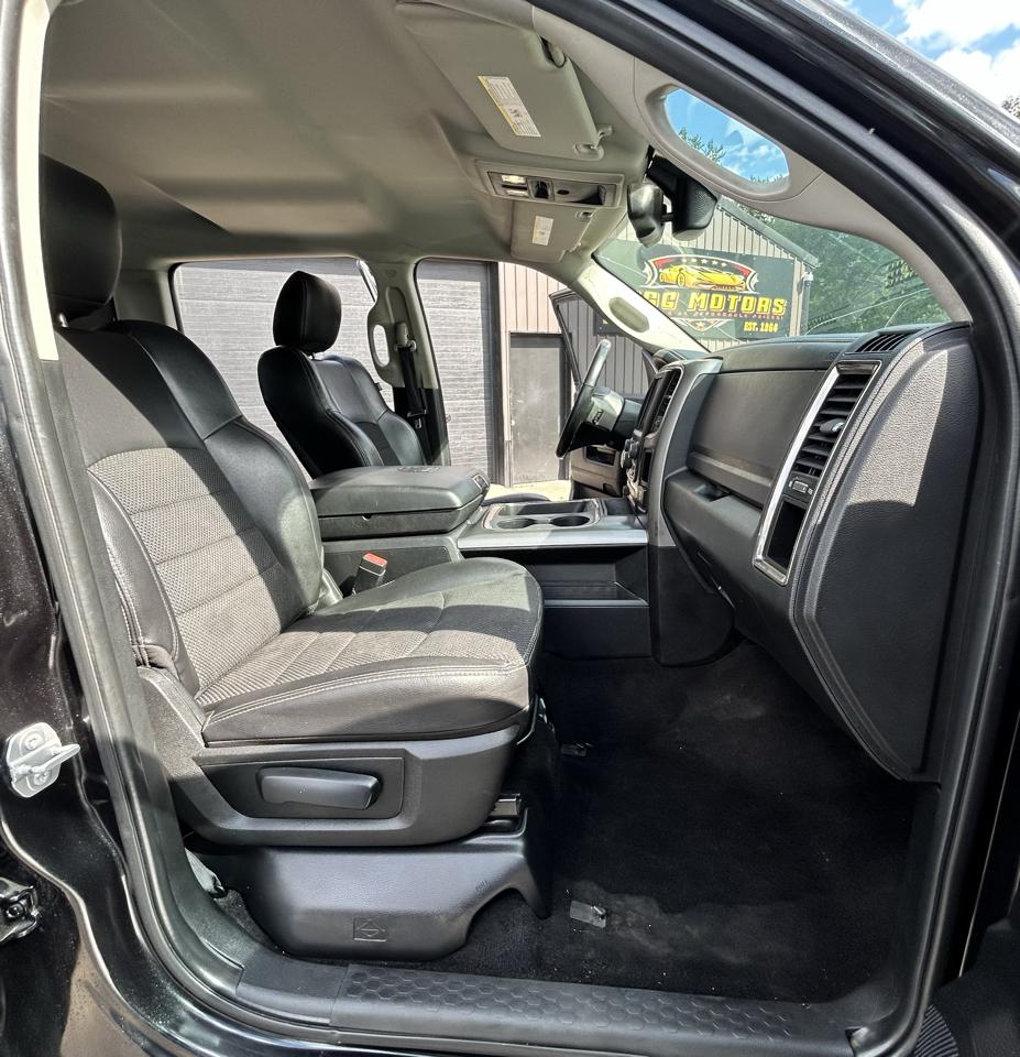 RAM 1500 Sport Crew Cab 4WD 2016