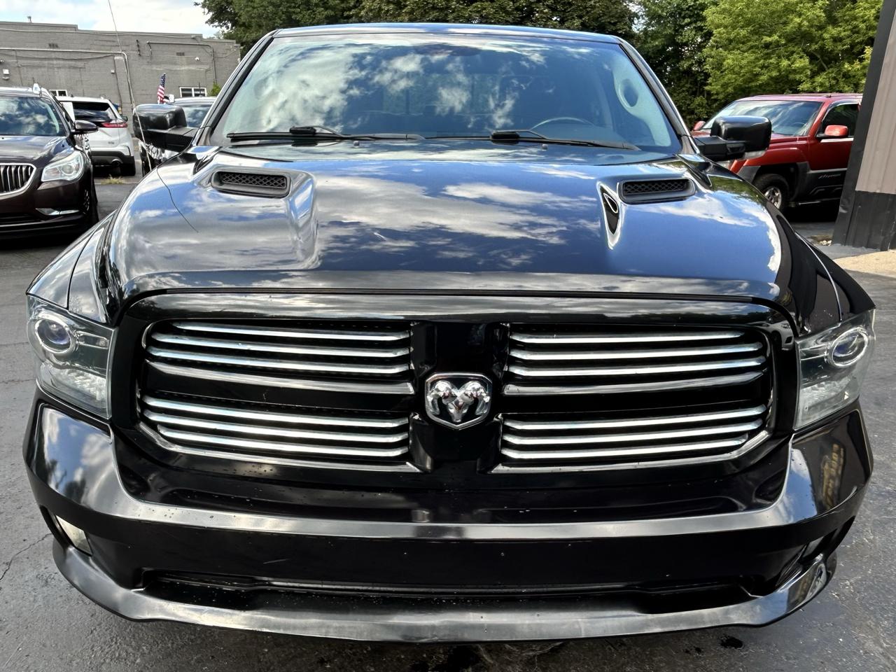 RAM 1500 Sport Crew Cab 4WD 2016
