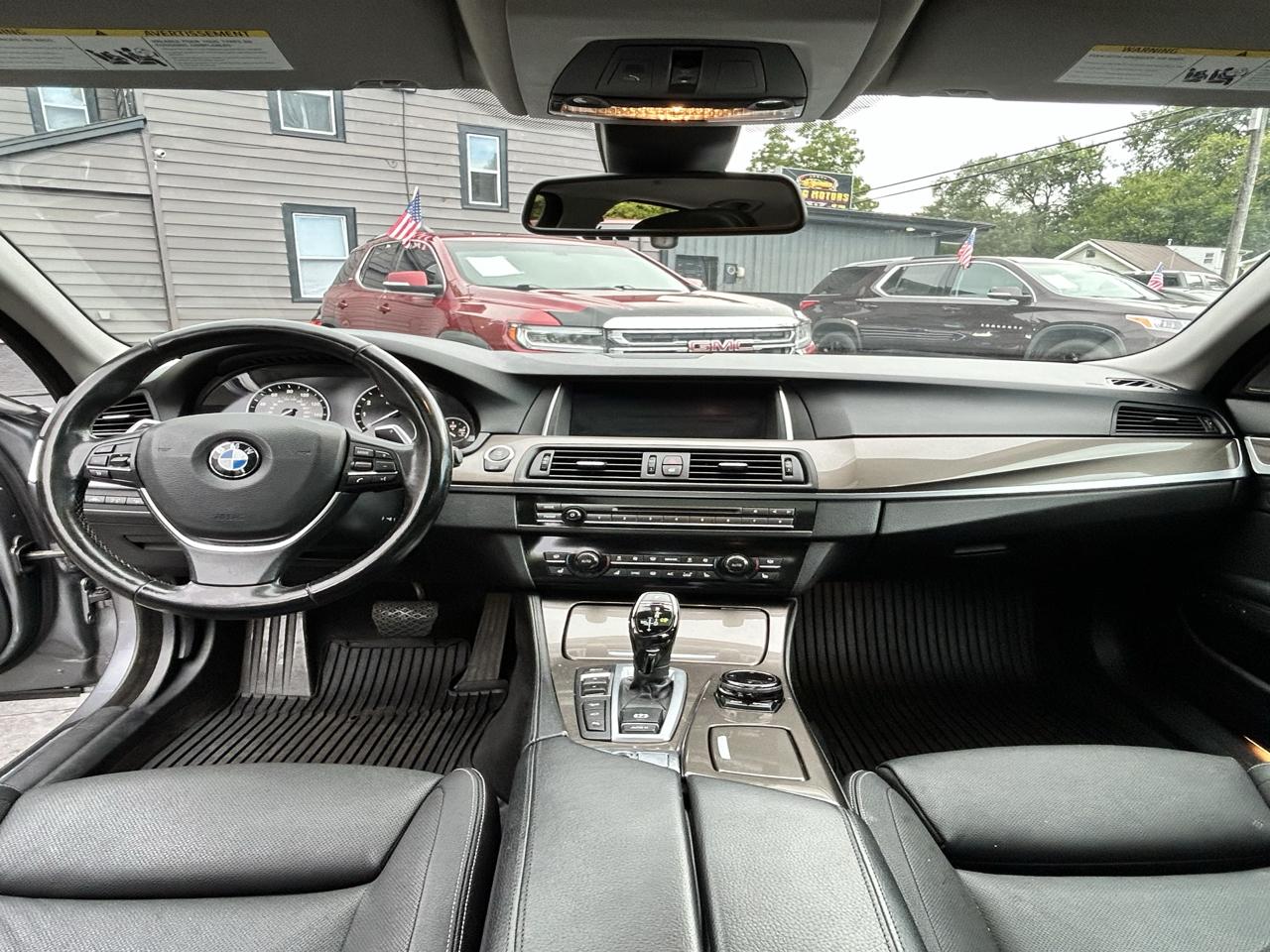 BMW 5-Series 550i xDrive 2014