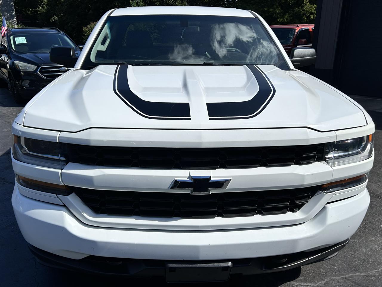 Chevrolet Silverado 1500 Custom Double Cab 4WD 2018