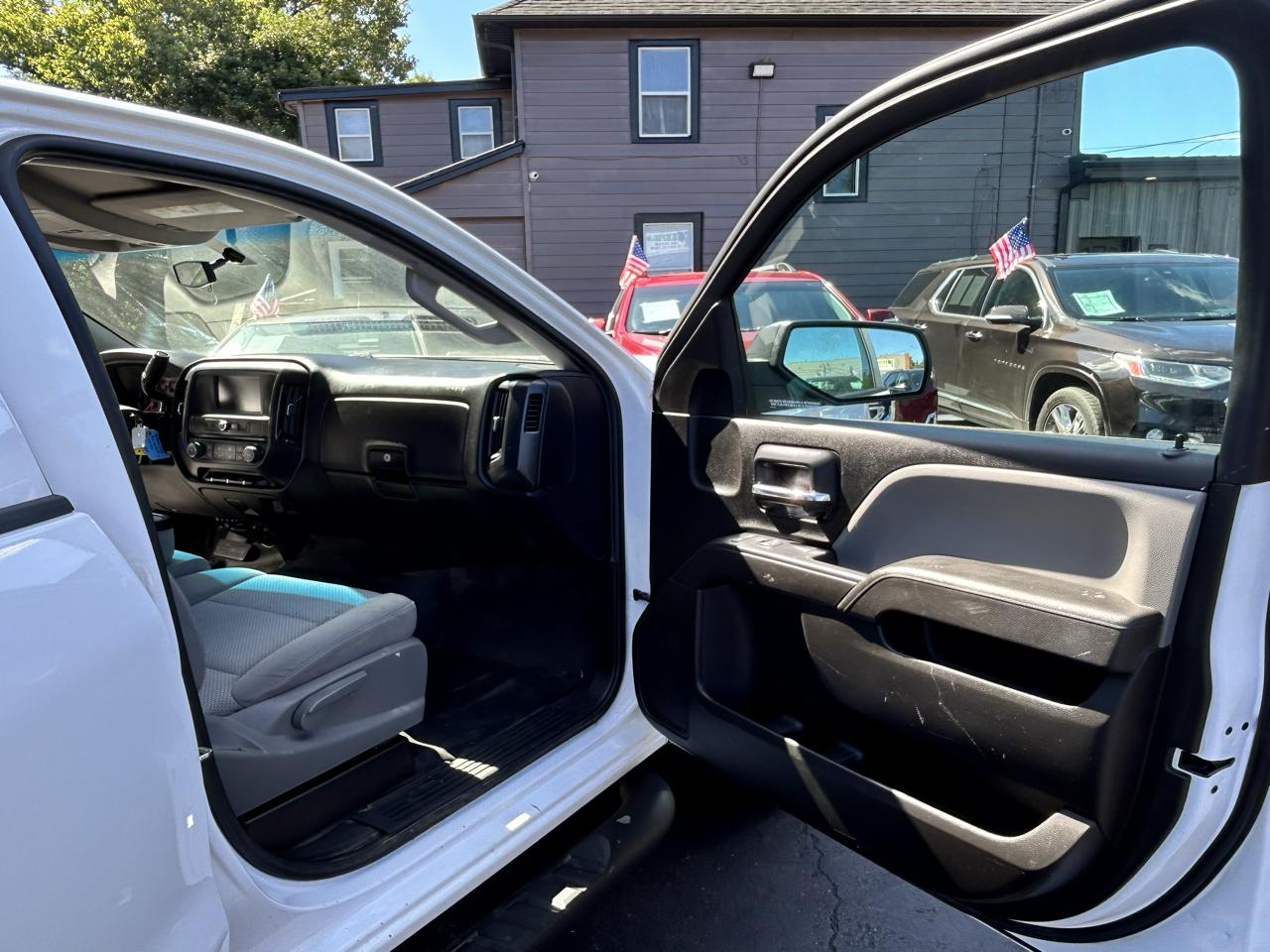 Chevrolet Silverado 1500 Custom Double Cab 4WD 2018