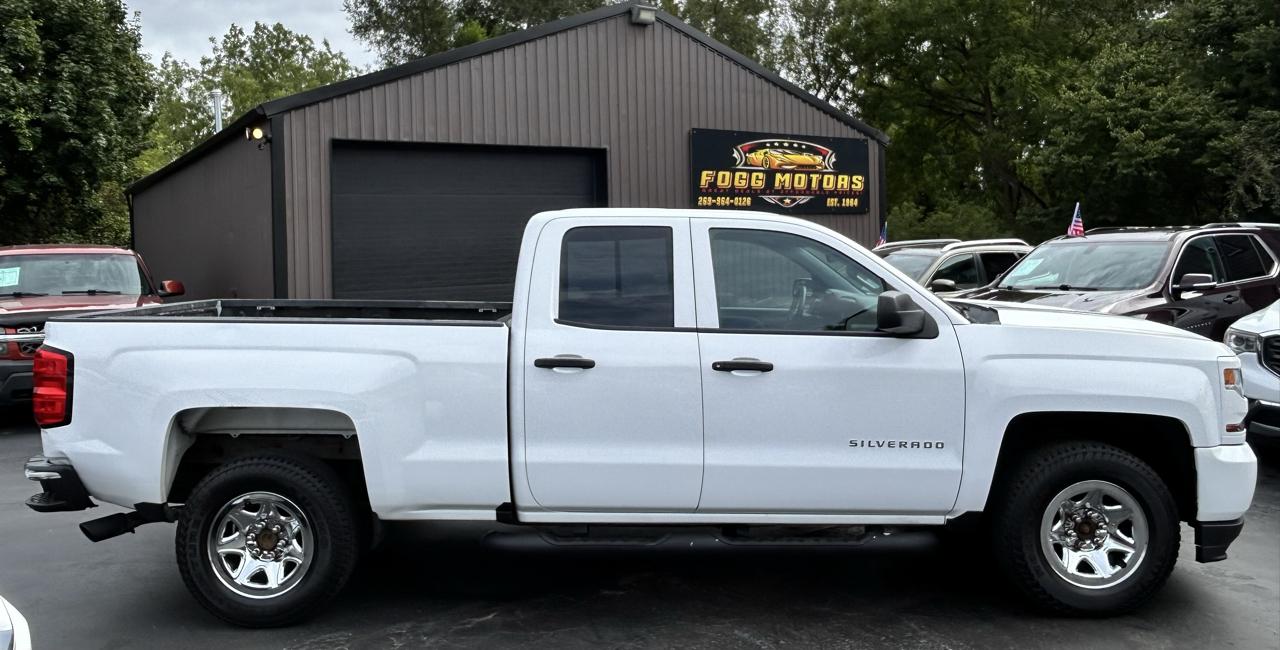 Chevrolet Silverado 1500 Custom Double Cab 4WD 2018