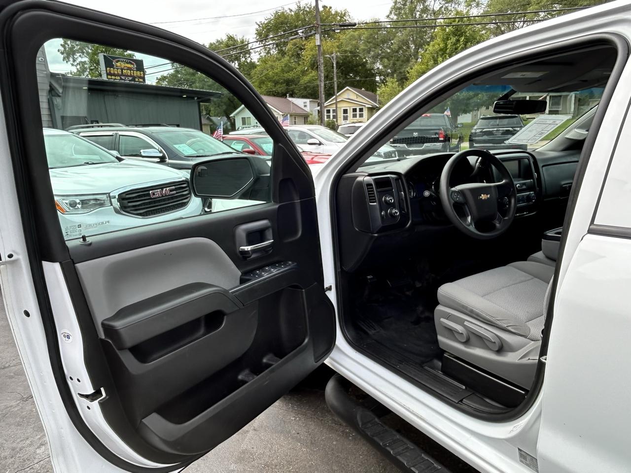 Chevrolet Silverado 1500 Custom Double Cab 4WD 2018
