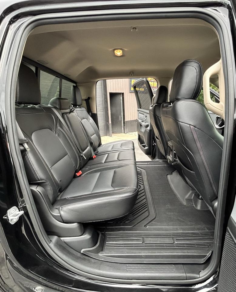 RAM 1500 Big Horn Crew Cab SWB 4WD 2019