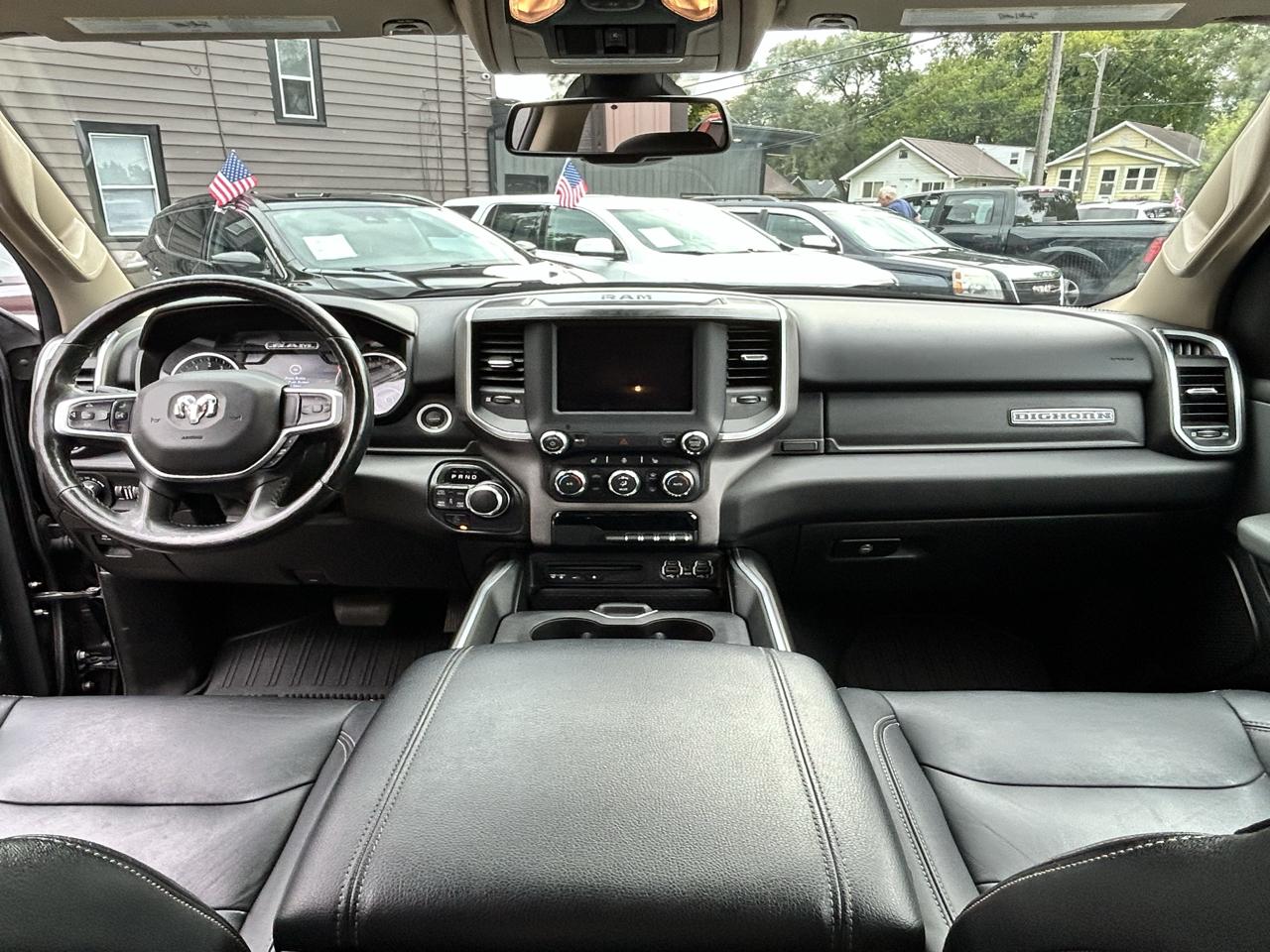 RAM 1500 Big Horn Crew Cab SWB 4WD 2019