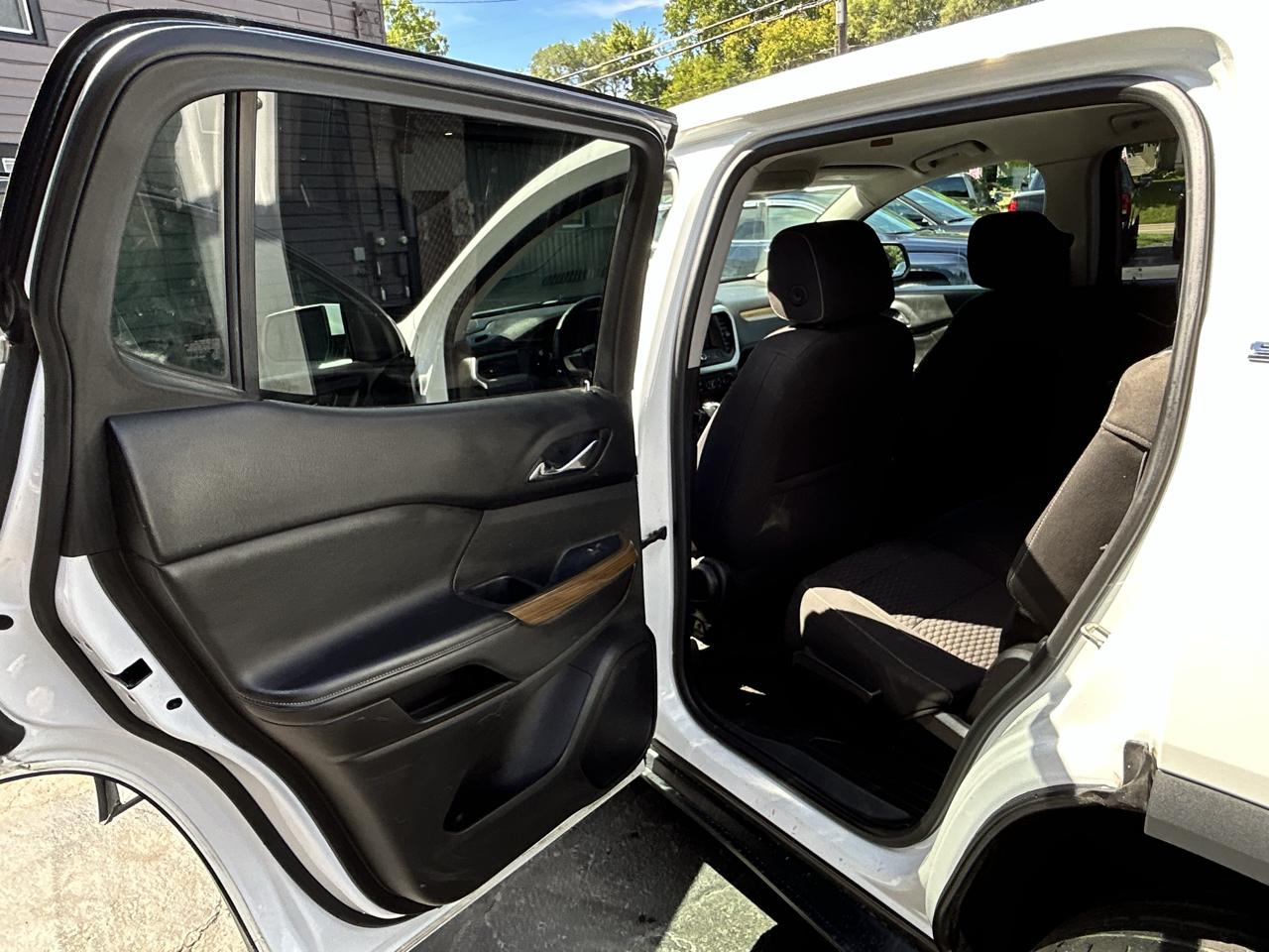 GMC Acadia SLE-1 FWD 2017