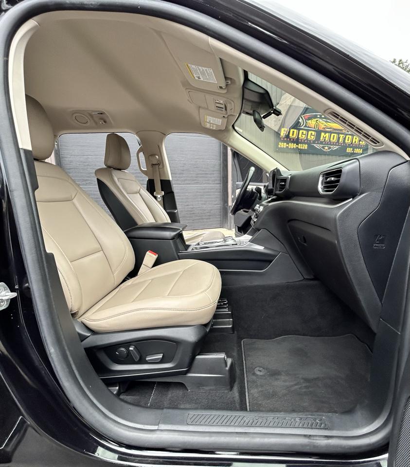 Ford Explorer XLT AWD 2020