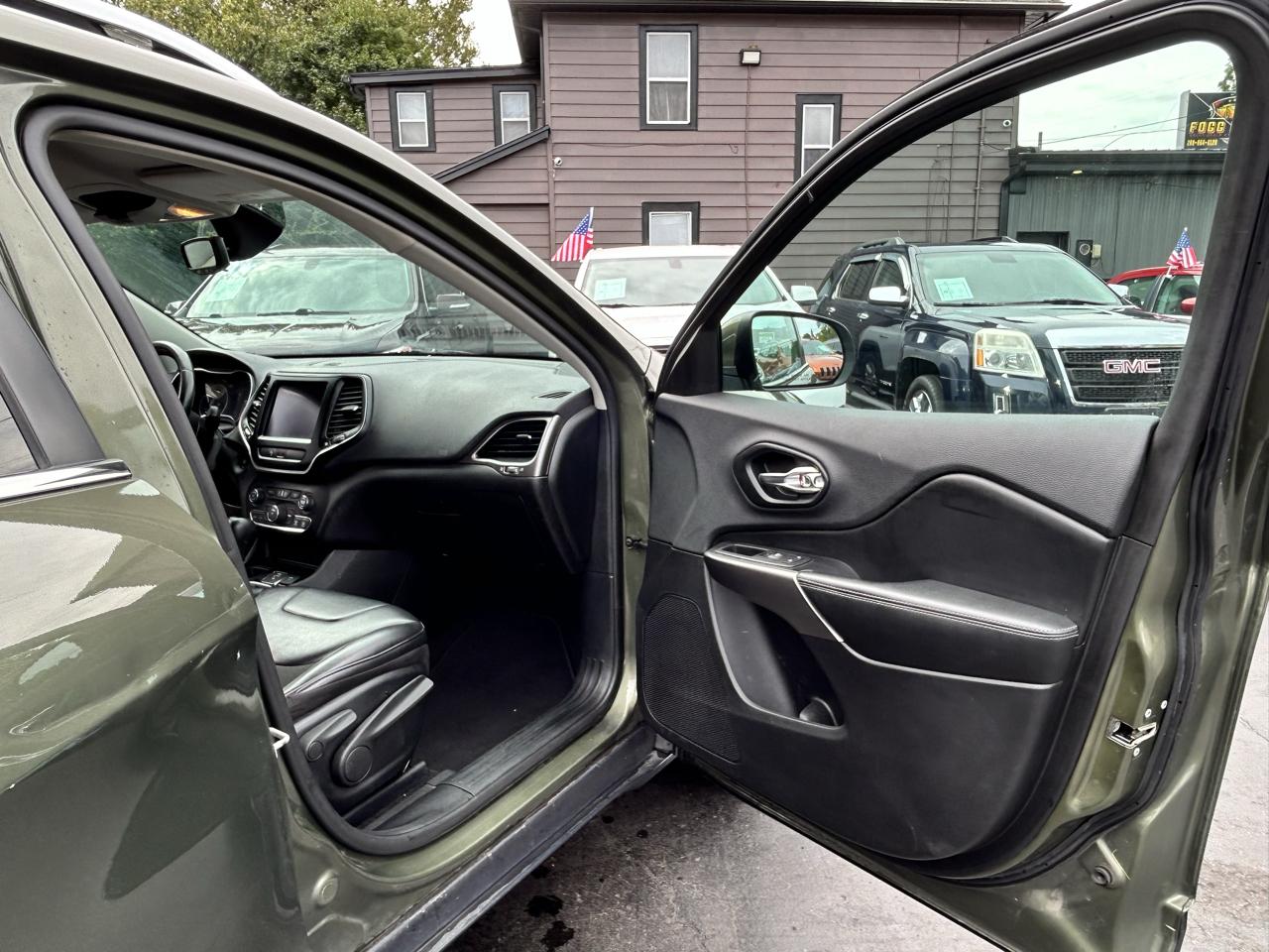 Jeep Cherokee Latitude Plus FWD 2019