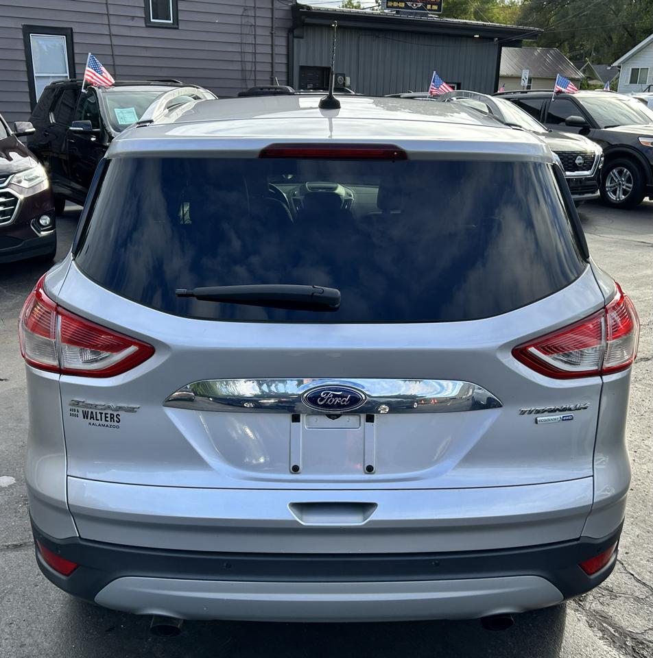 Ford Escape Titanium 4WD 2015