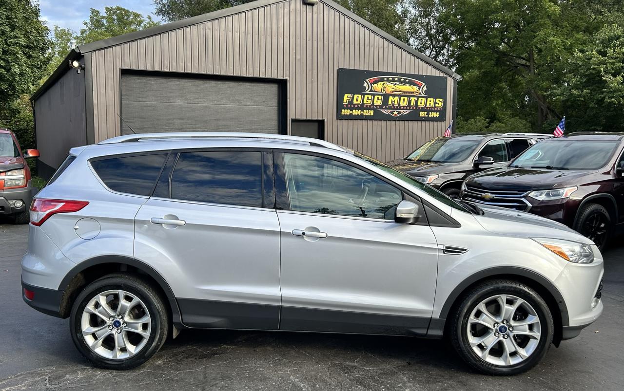 Ford Escape Titanium 4WD 2015