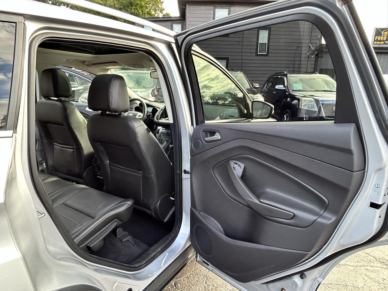 Ford Escape Titanium 4WD 2015