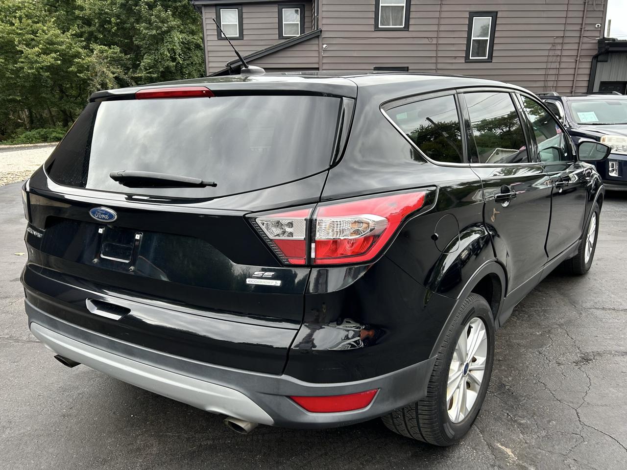 Ford Escape SE FWD 2017