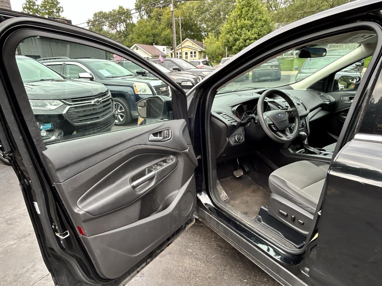 Ford Escape SE FWD 2017