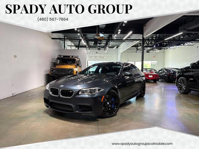 Blue 2016 BMW M5 RWD Sedan Rear-Wheel Drive Automatic