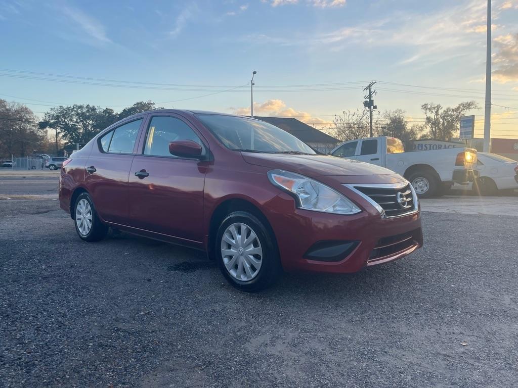 2018 Nissan Versa 1.6 S 5M