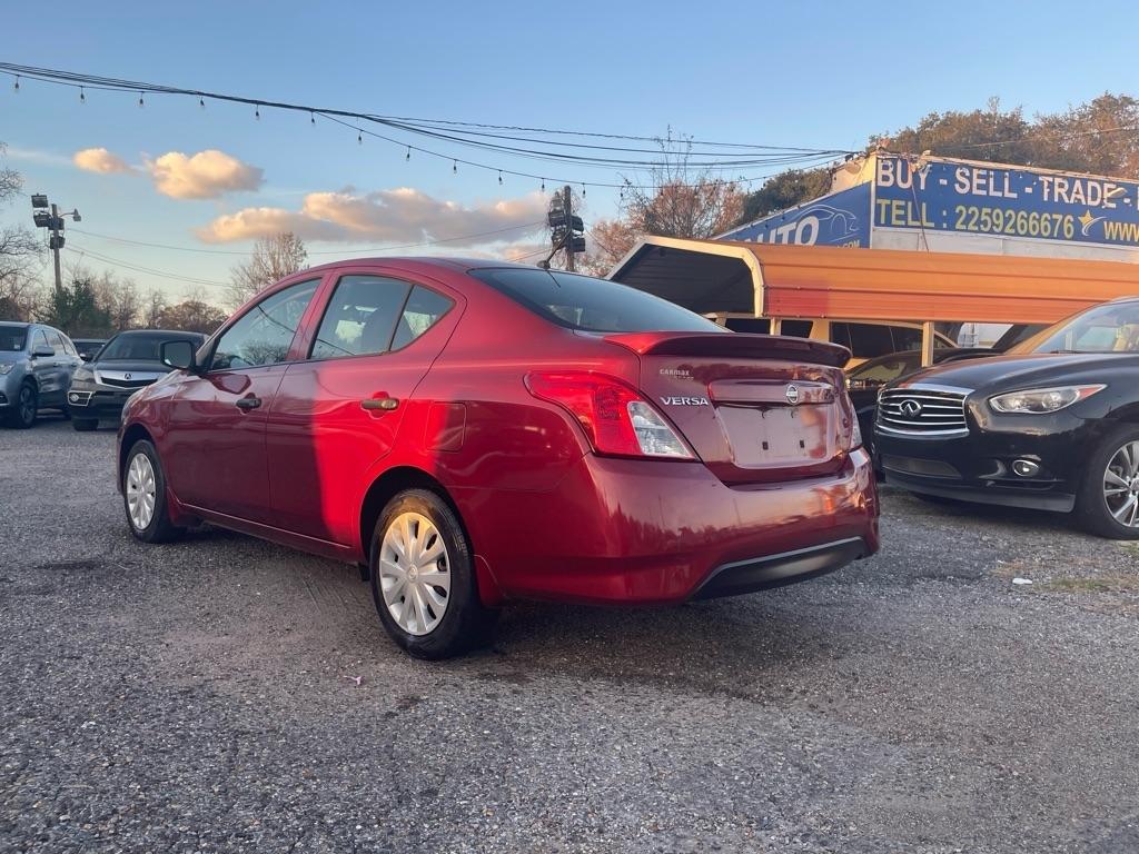 Nissan Versa 1.6 S 5M 2018