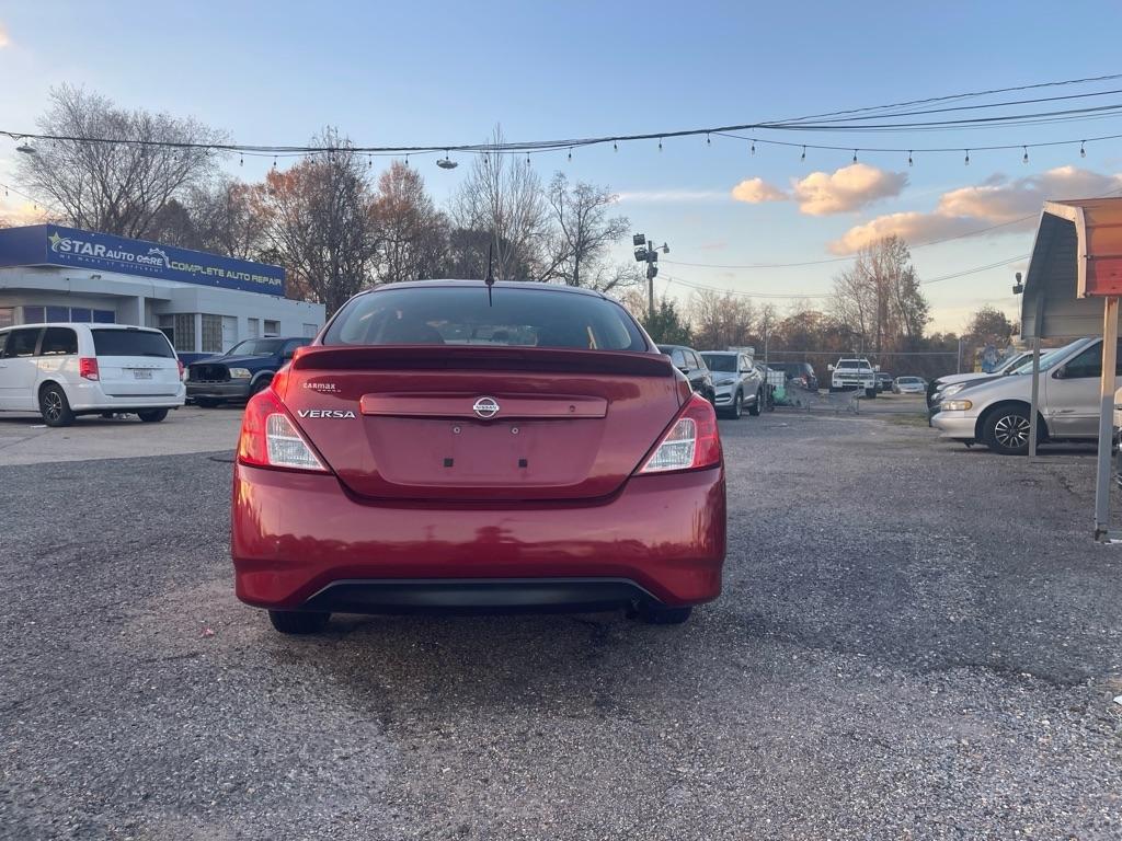 Nissan Versa 1.6 S 5M 2018