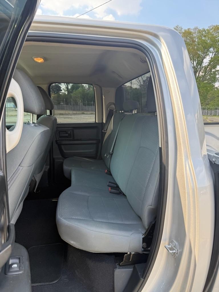 RAM 1500 Tradesman Quad Cab 4WD 2018