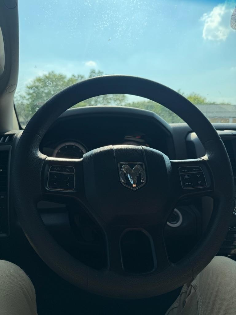 RAM 1500 Tradesman Quad Cab 4WD 2018