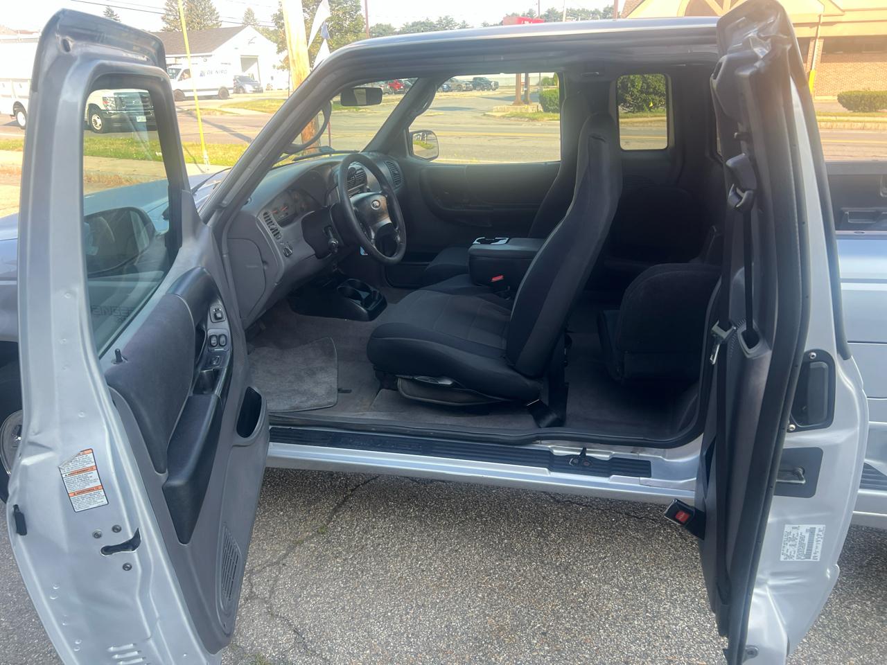 Ford Ranger 114" WB XLT 2003