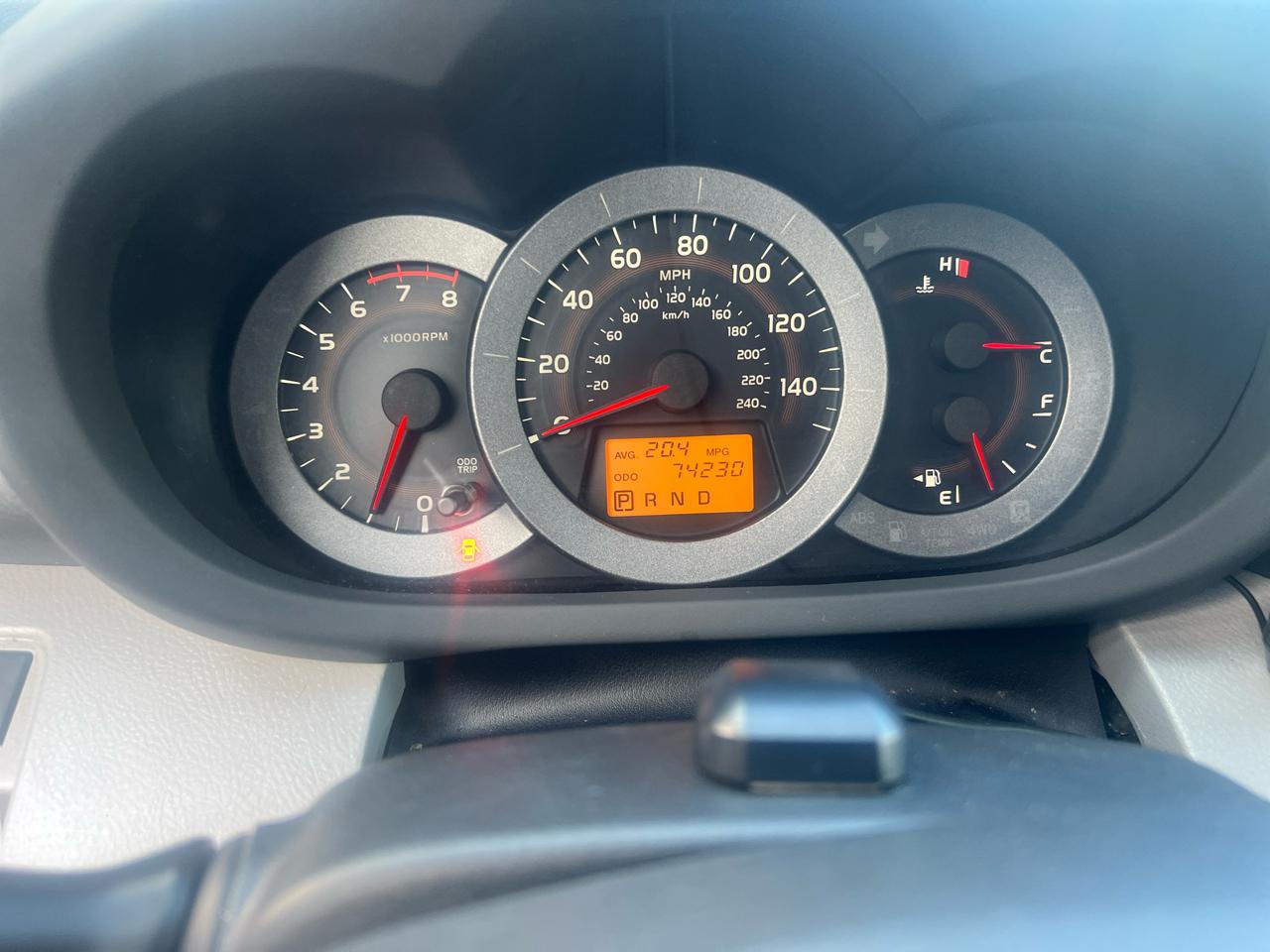 Toyota RAV4 Base V6 4WD 2012