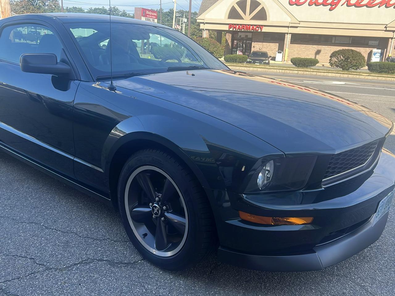 Ford Mustang GT Deluxe Coupe 2008