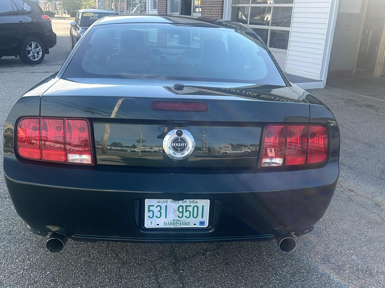 Ford Mustang GT Deluxe Coupe 2008