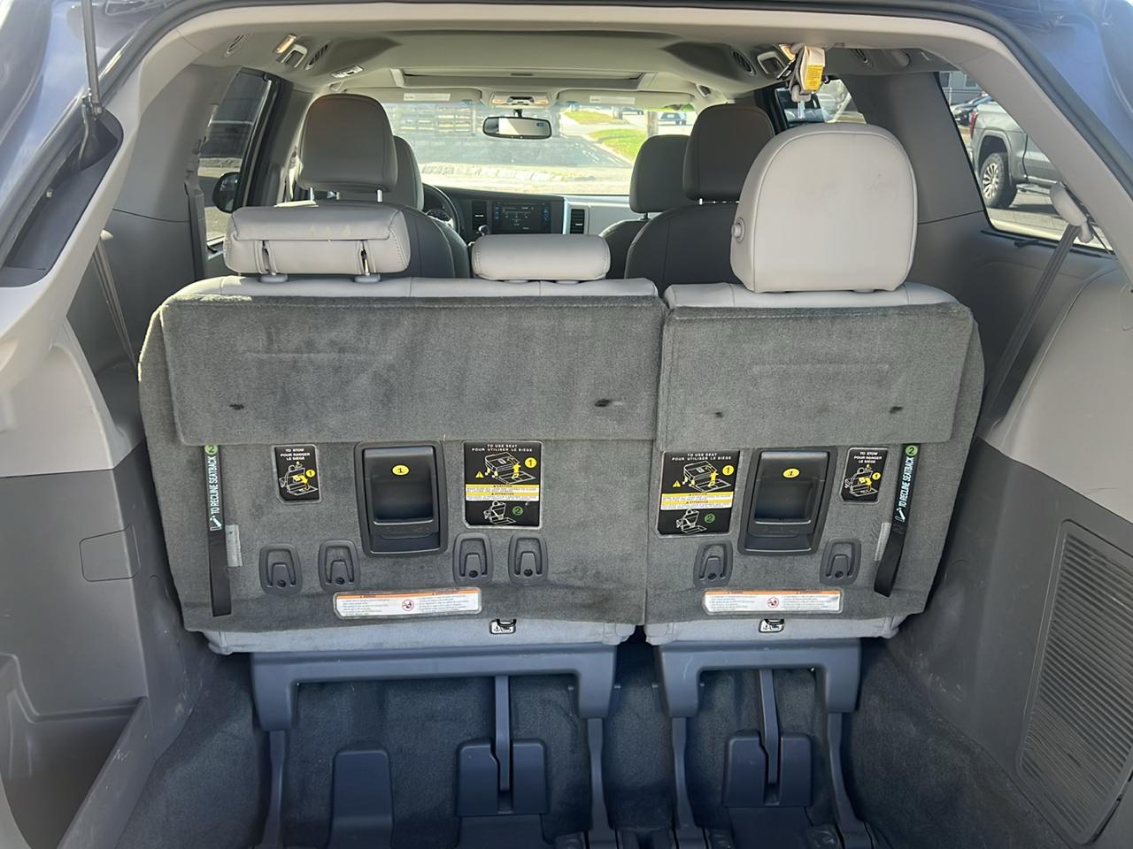 Toyota Sienna XLE 7-Passenger AWD 2017