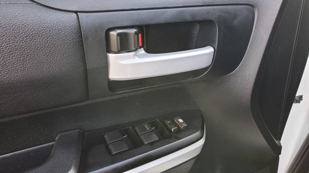 Toyota Tundra  2016 Toyota Tundra  2016