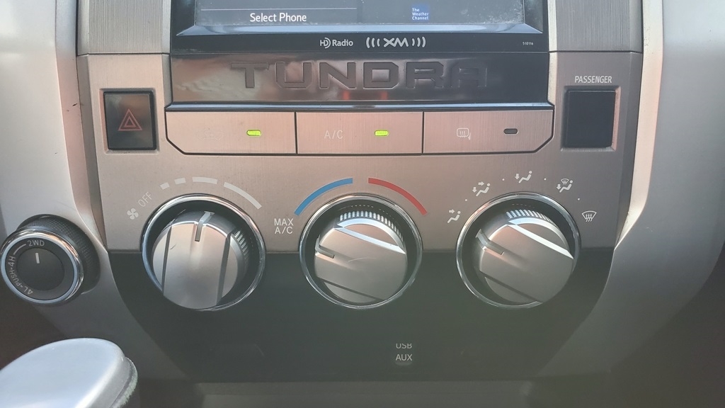 Toyota Tundra  2016 Toyota Tundra  2016