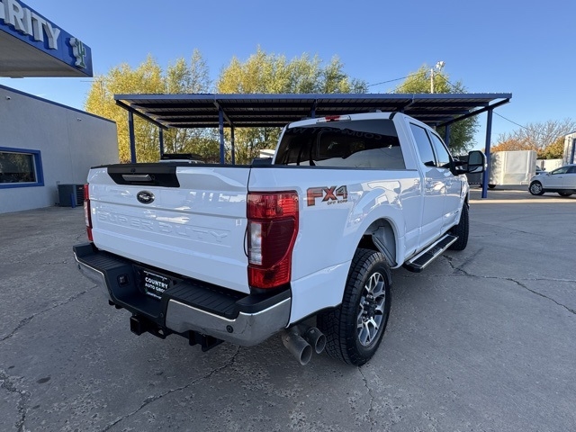 2022 Ford F-350 Lariat photo 3