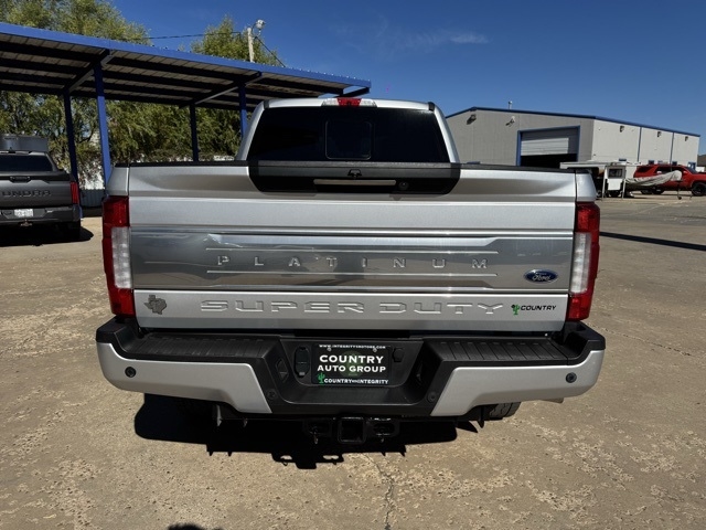 2018 Ford F-250 Platinum photo 4