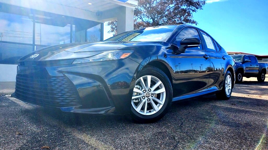Toyota Camry  2025