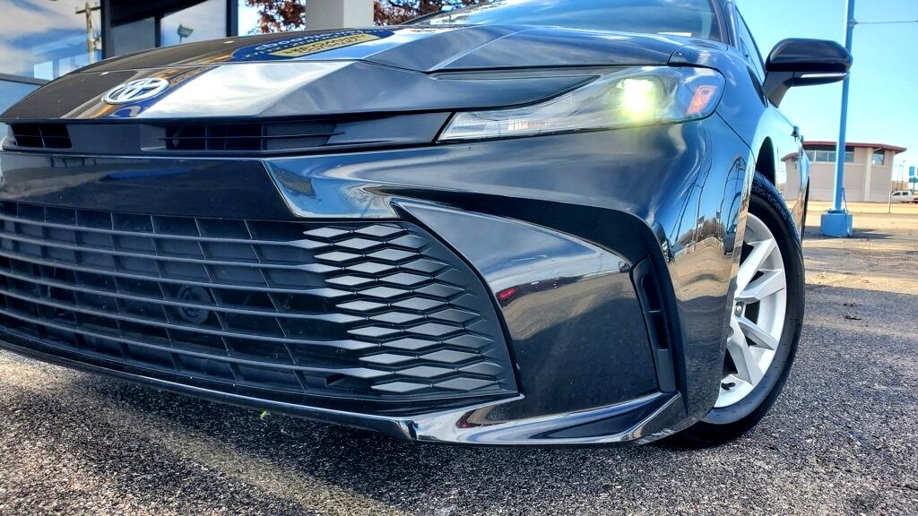 Toyota Camry  2025
