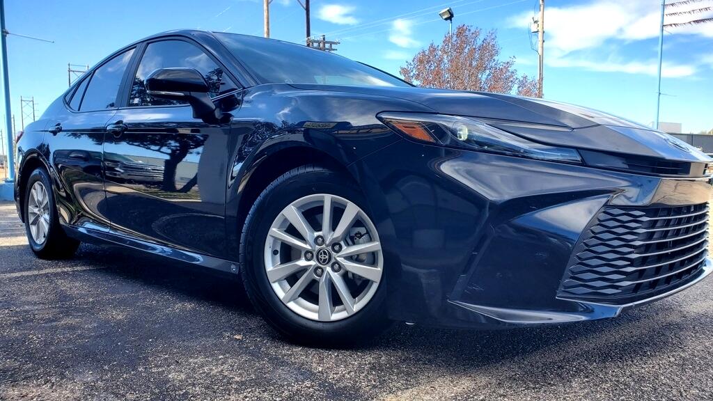 Toyota Camry  2025