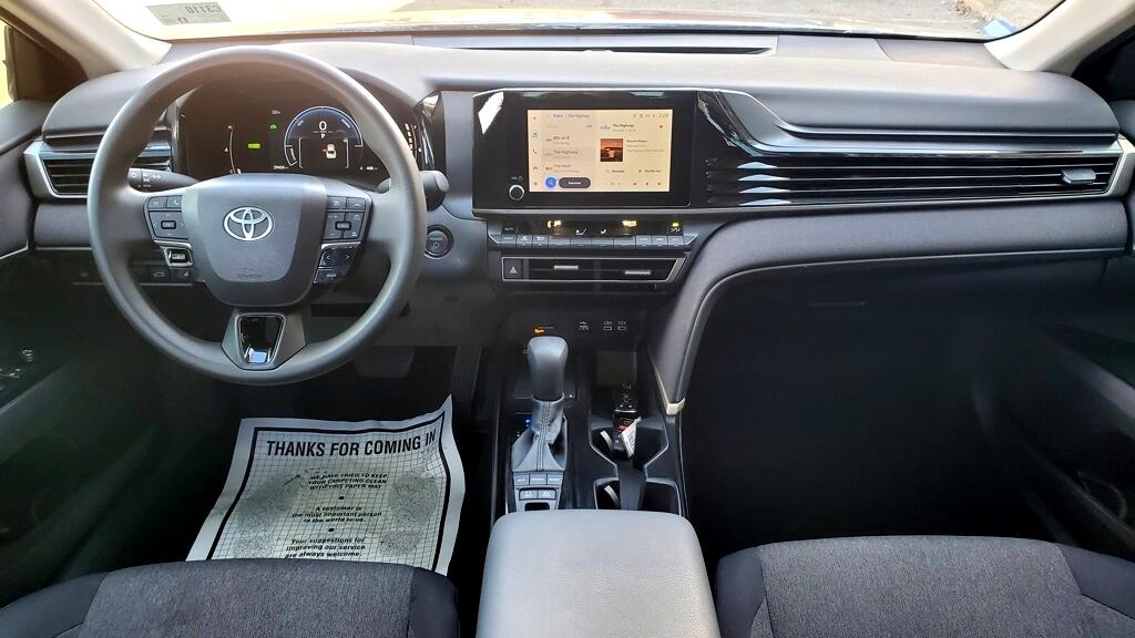 Toyota Camry  2025
