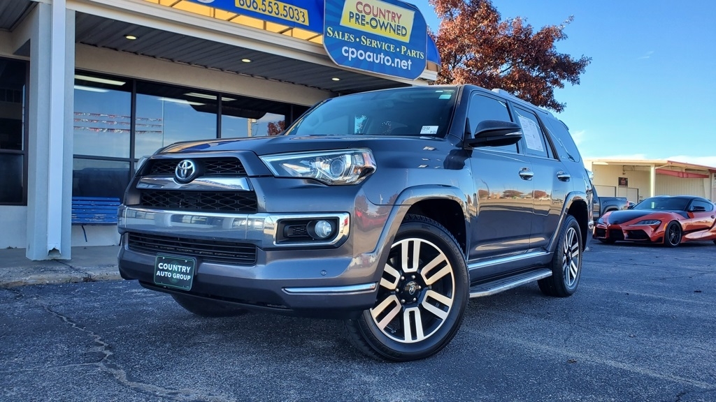 2016 Toyota 4Runner Limited photo 2