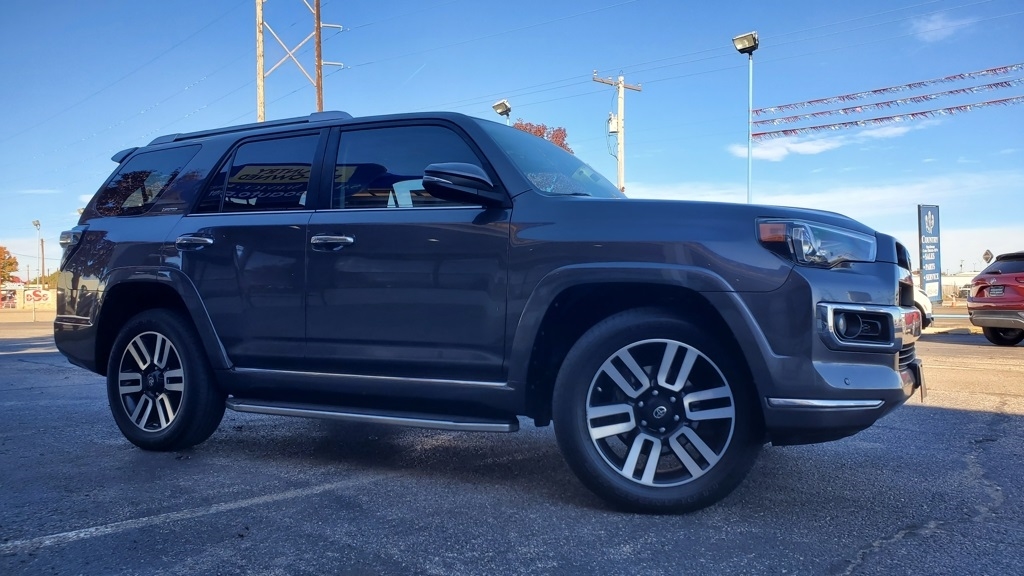 2016 Toyota 4Runner Limited photo 4