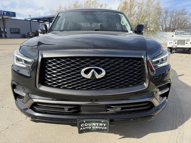 Infiniti QX80  2021