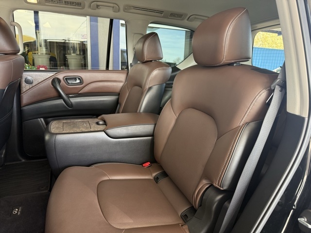 Infiniti QX80  2021