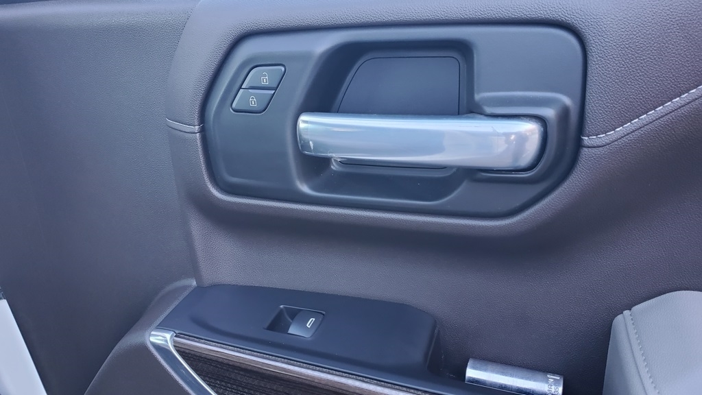 Chevrolet Silverado 1500  2021