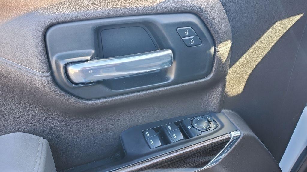 Chevrolet Silverado 1500  2021