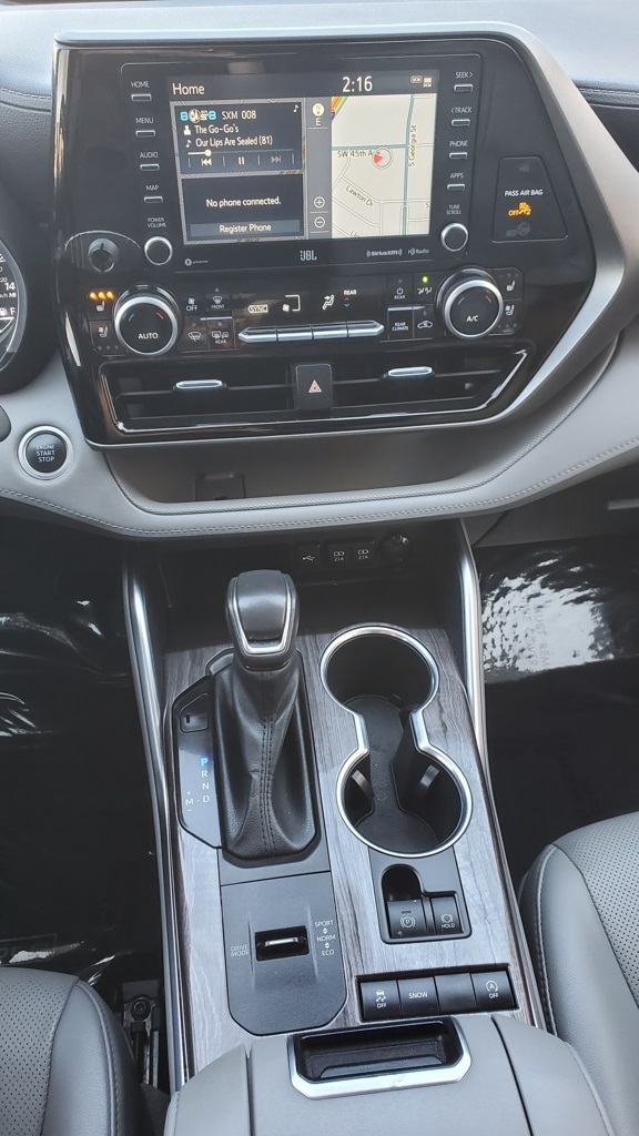 Toyota Highlander  2021