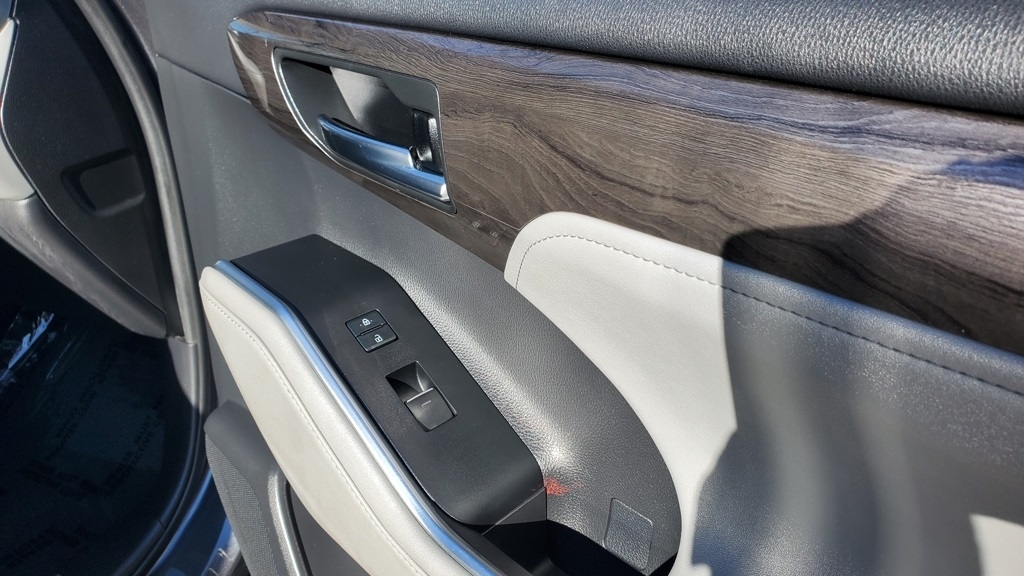 Toyota Highlander  2021