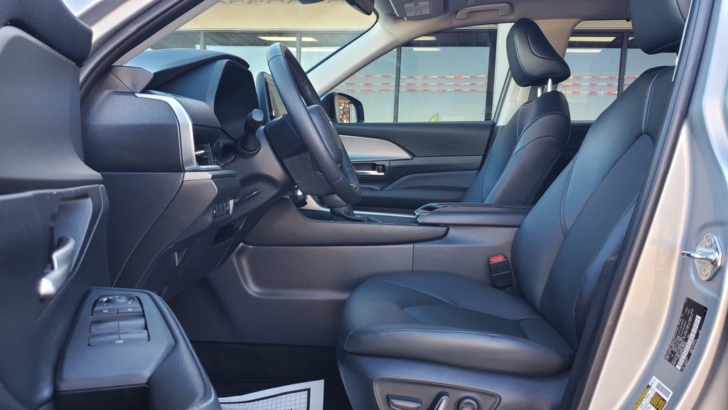 Toyota Grand Highlander  2025