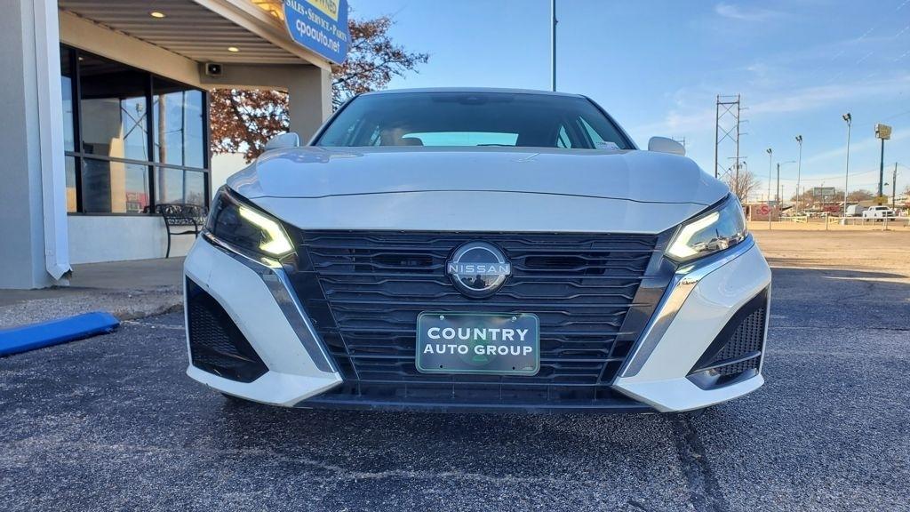 Nissan Altima  2023