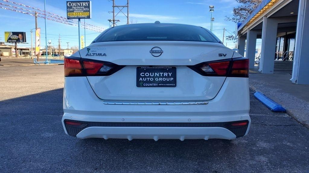 Nissan Altima  2023